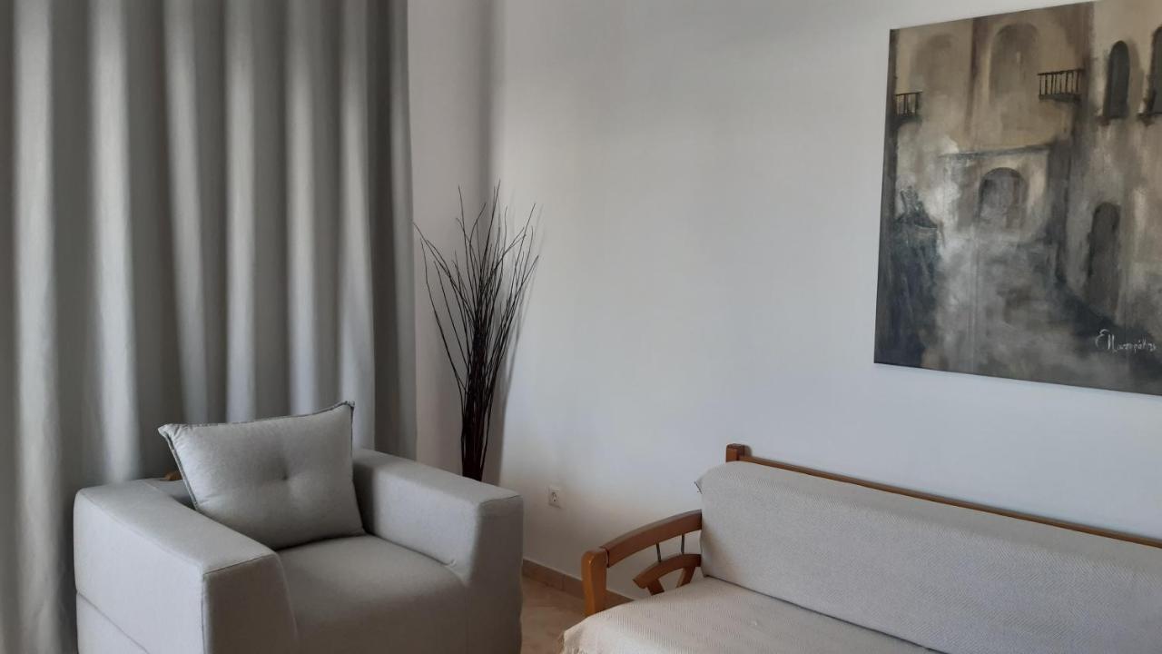 Апартаменти Matilda Milos - Cycladic Living Triovasalos Екстер'єр фото