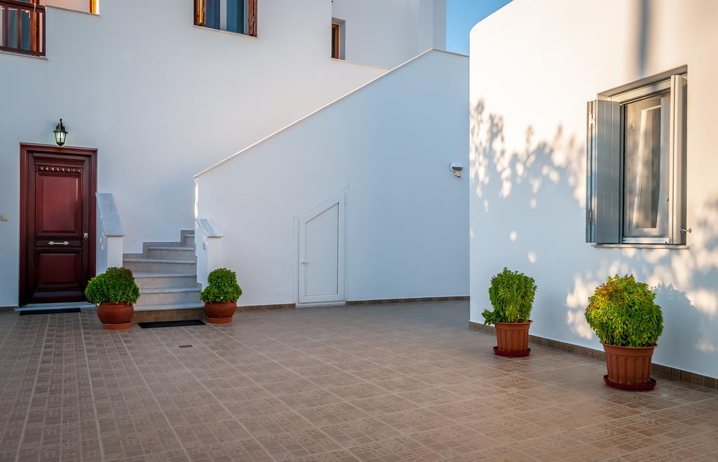 Апартаменти Matilda Milos - Cycladic Living Triovasalos Екстер'єр фото